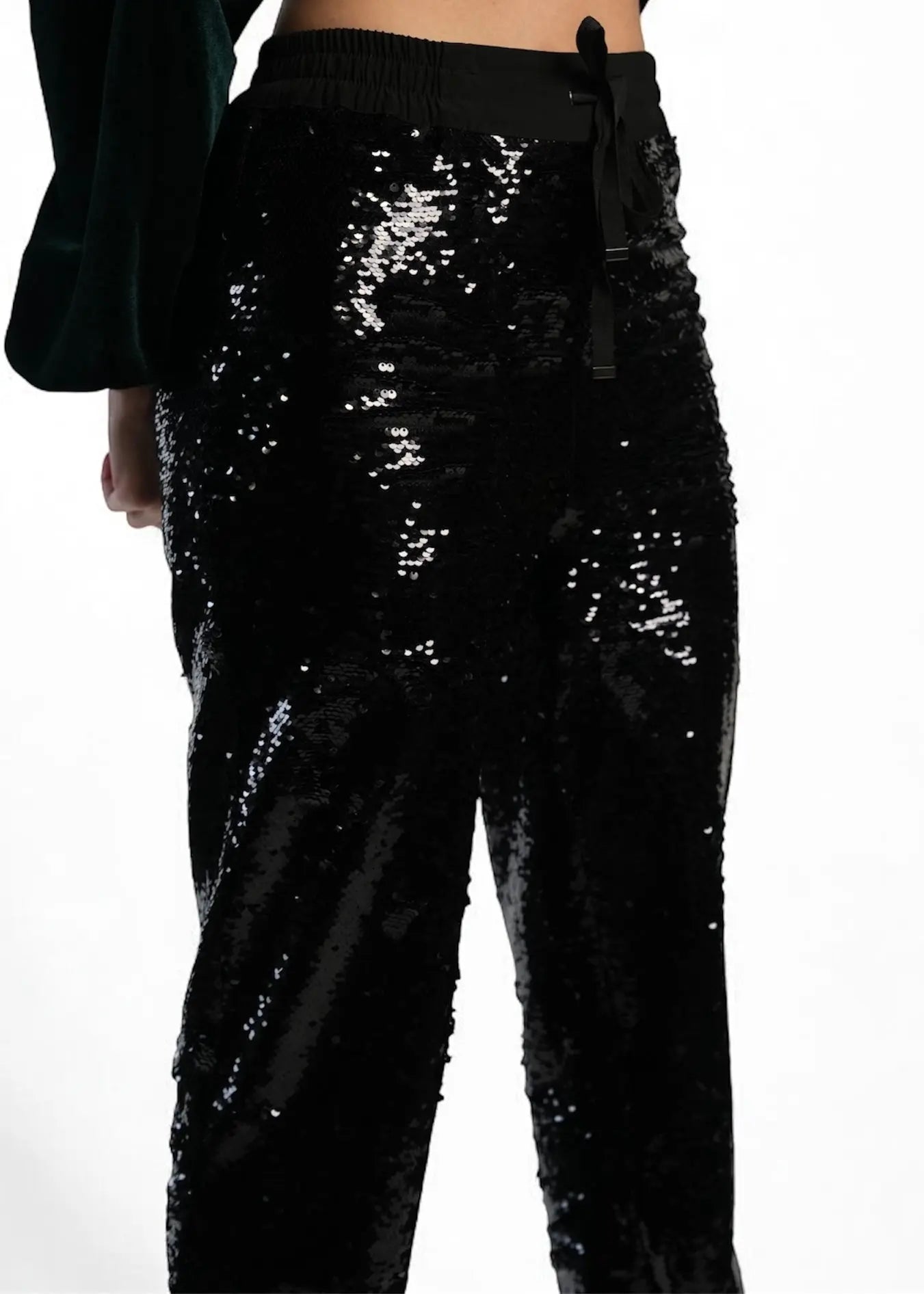 BLACK SCULPTED SHIMMER JOGGER